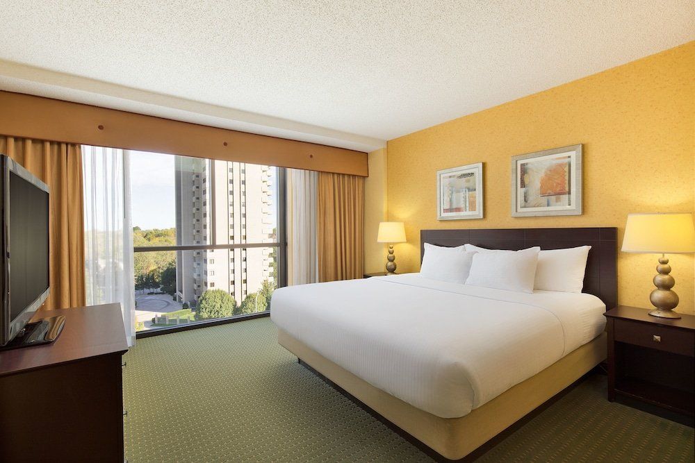 University Plaza Hotel