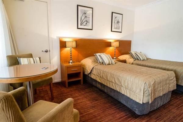 The Grapevine Motel