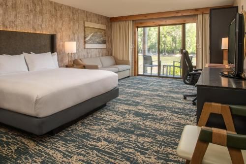 DoubleTree by Hilton Missoula Edgewater