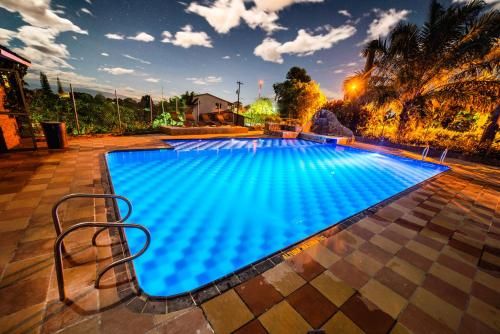 Outdoor Pictures 22