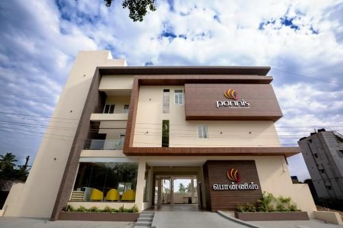 Ponnis Hotel