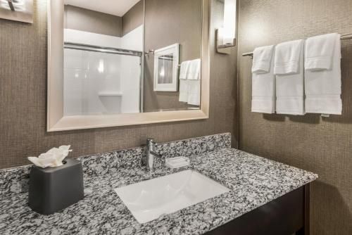 Holiday Inn Hotel & Suites Silicon Valley – Milpitas, an IHG Hotel