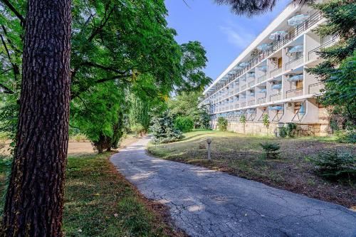Outdoor Pictures 22