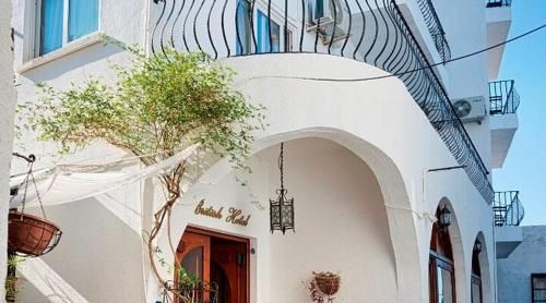 Kyrenia British Harbour Hotel