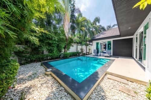 Outdoor Pictures 21
