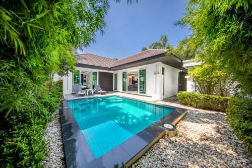 Outdoor Pictures 24