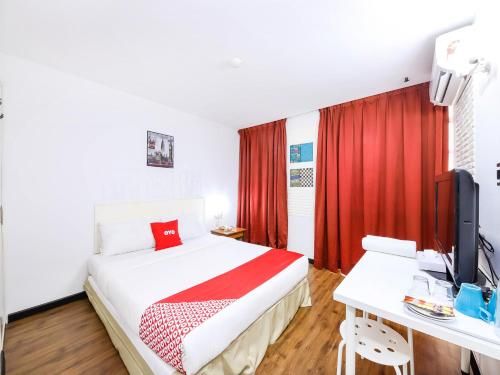 OYO 43963 T Signature Hotel