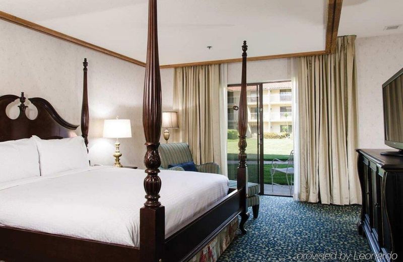 DoubleTree by Hilton Bakersfield