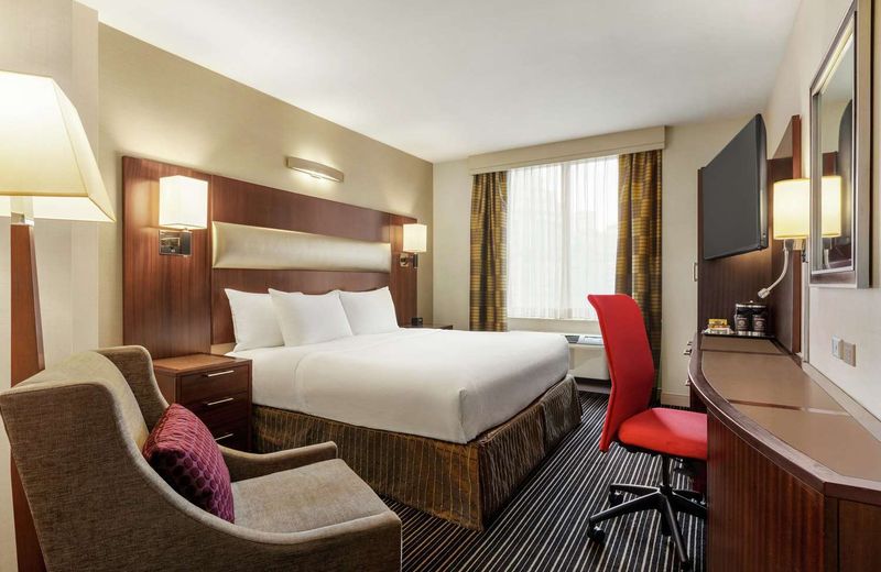 DoubleTree by Hilton New York Downtown