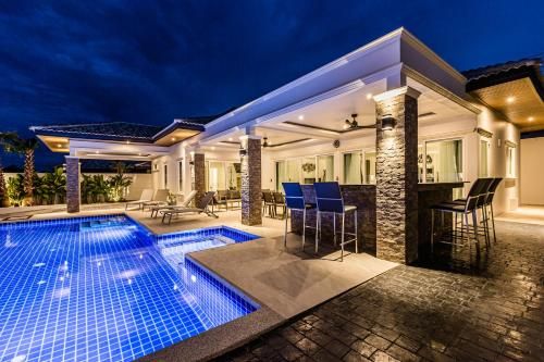 Outdoor Pictures 24