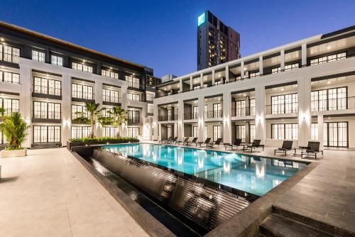 One Patio Hotel Pattaya - SHA Extra Plus