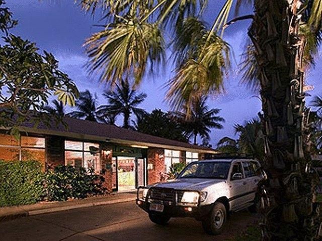 Outdoor Pictures 24