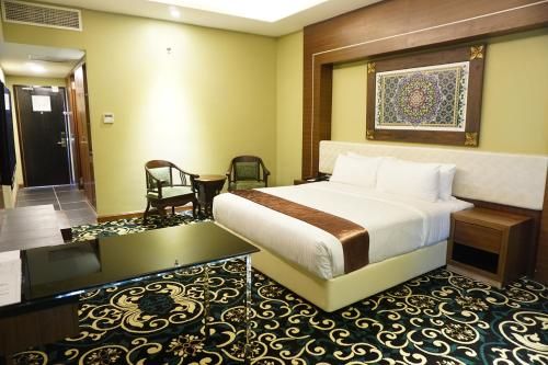 Mudzaffar Hotel