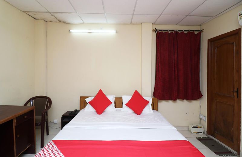 OYO 29753 Raunaq Guest House