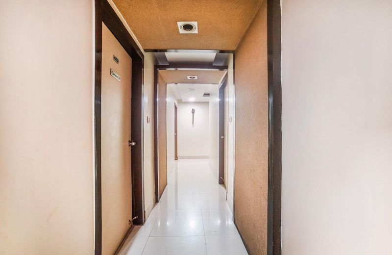 FabExpress Royal Residency I