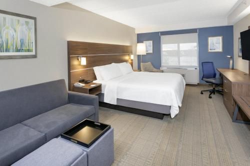 Holiday Inn Express Hotel & Suites East End, an IHG Hotel