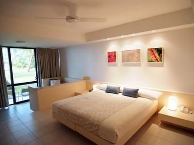 DUNK ISLAND RESORT