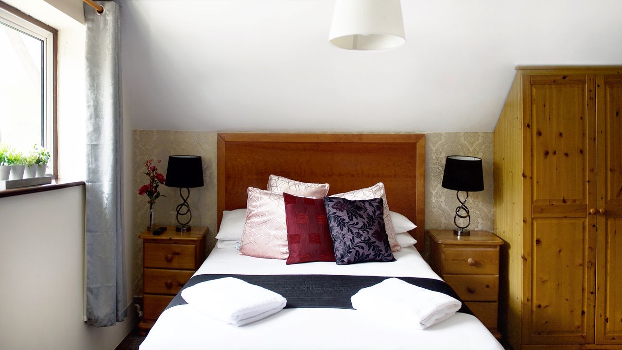 Little Foxes Hotel