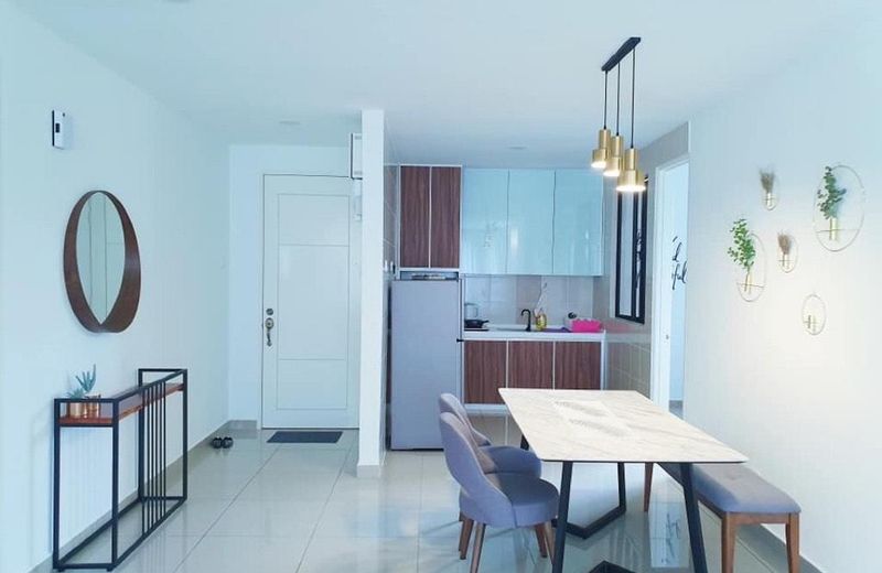 MJGuestHouse@Tiger Lane Luxury Condominium 6-8pax