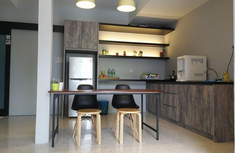 Check-Inn Guesthouse