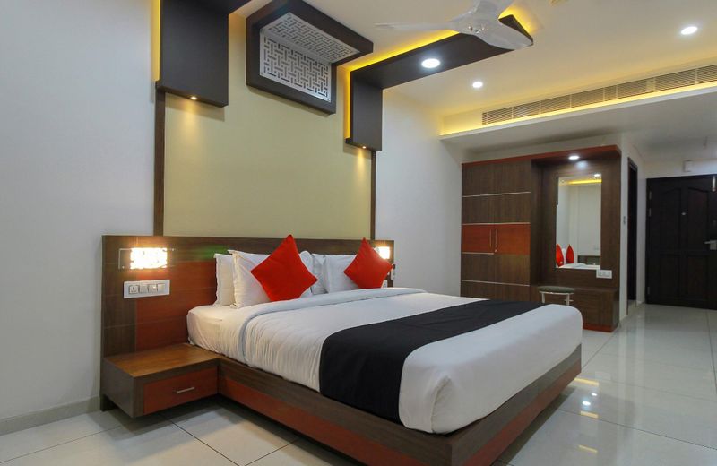 Capital O 29700 Le Moshe Inn