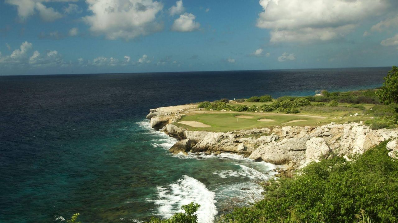 Blue Bay Lodges