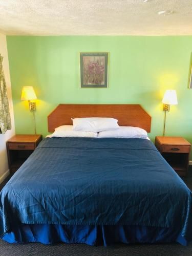 Woodridge Motel