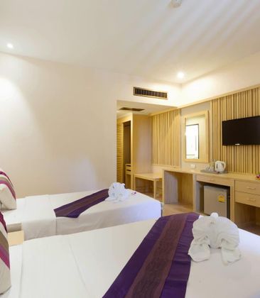 Superior @ Patong Lodge Hotel, Phuket.