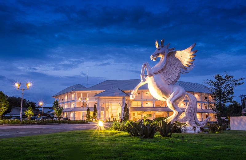 White House Hotel