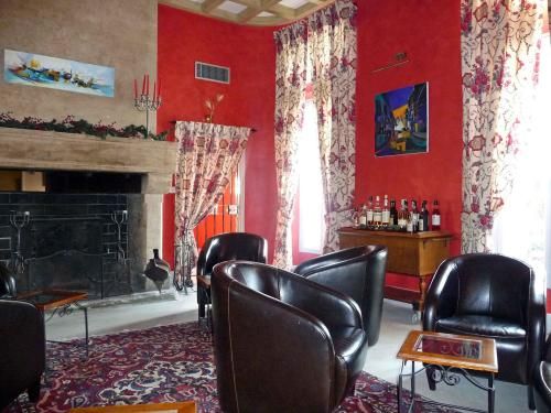 Hostellerie du Chateau des Fines Roches