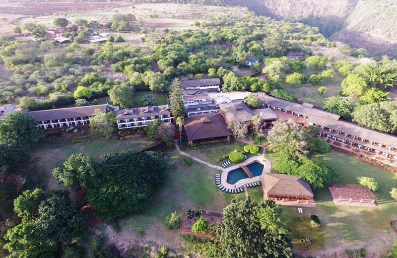 LAKE MANYARA WILDLIFE LODGE