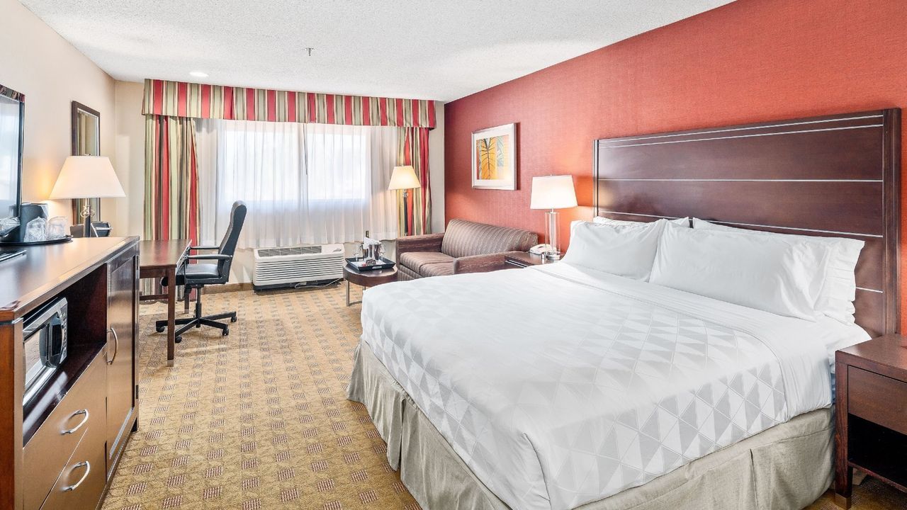 Holiday Inn Santa Ana-Orange County Airport, an IHG Hotel