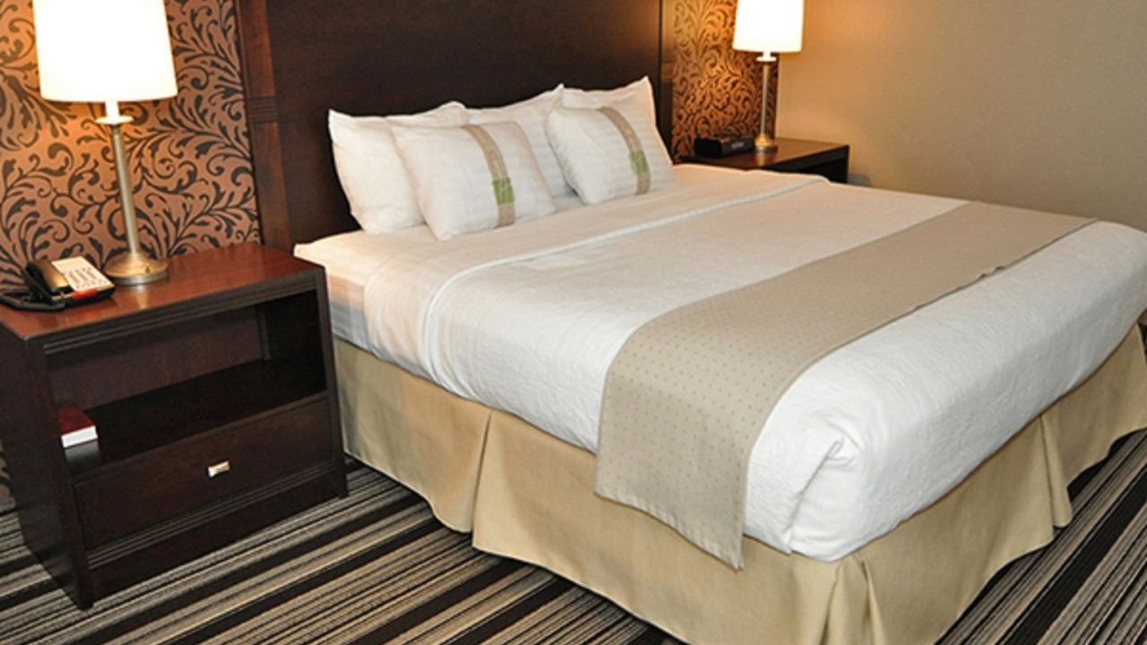 Holiday Inn Cleveland-Mayfield, an IHG Hotel