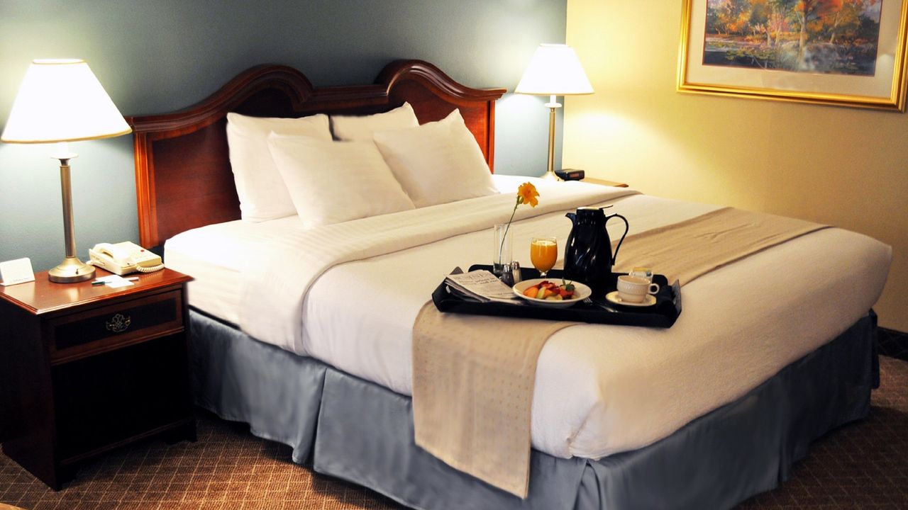 Holiday Inn Cleveland-Mayfield, an IHG Hotel