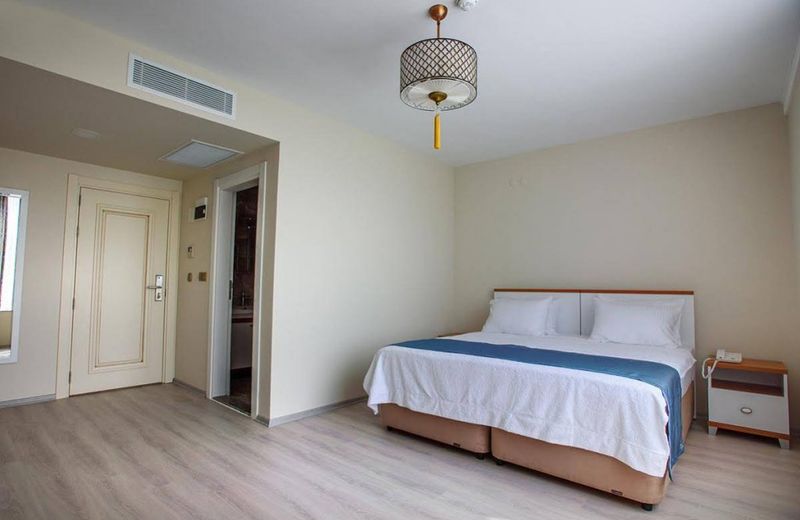 White House Hotel
