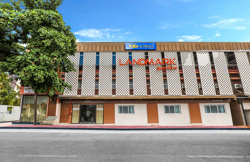 FabHotel Landmark Guestline