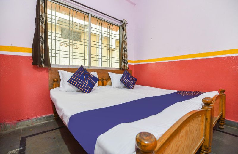 SPOT ON 66366 Govindraj Lodge