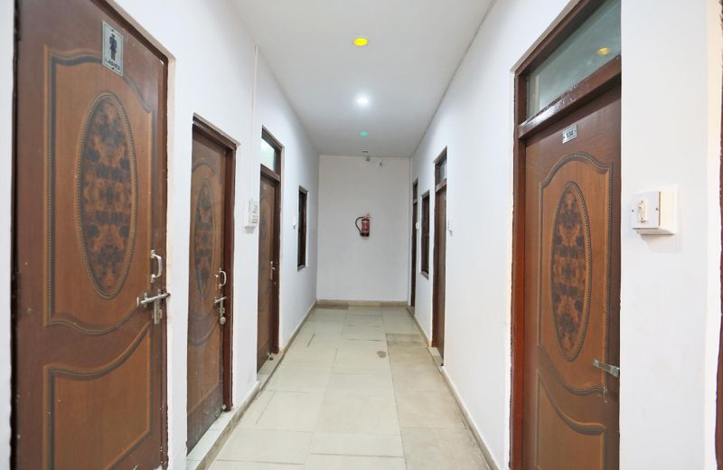 OYO 63063 Yadav Hotel And Restaurant
