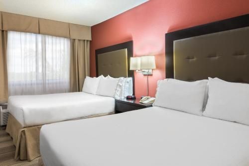 Holiday Inn Express Hotel & Suites Kendall East-Miami, an IHG Hotel