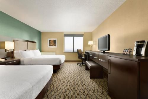 Holiday Inn & Suites Duluth-Downtown, an IHG Hotel