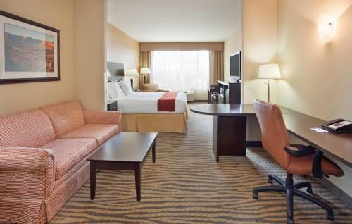 Holiday Inn Express & Suites Gallup East, an IHG Hotel