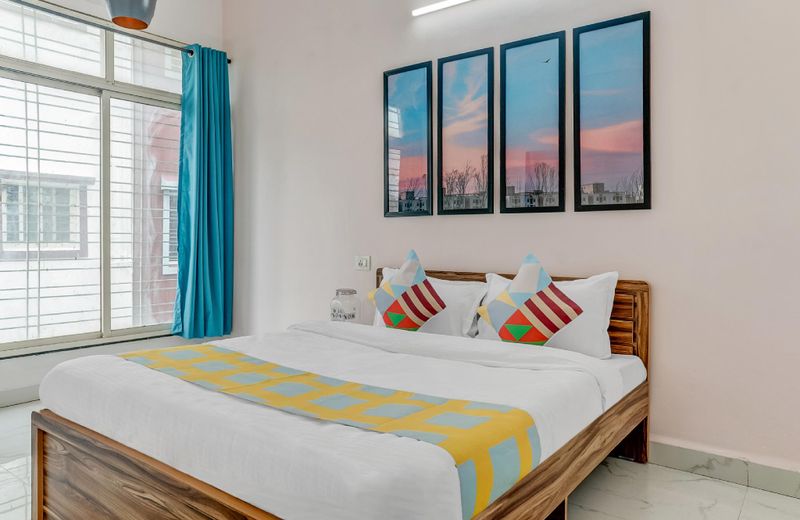 OYO Home 41365 Dazzling Stay Pune Airport