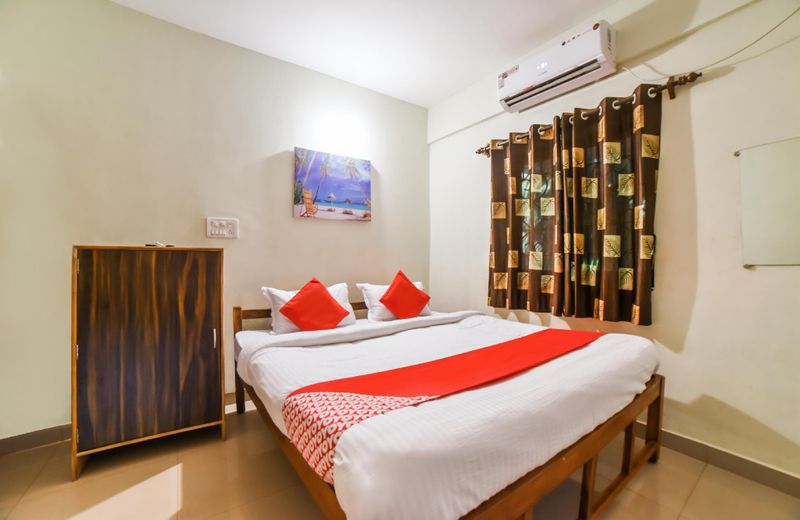 OYO 29422 Navdurga Holiday Stay