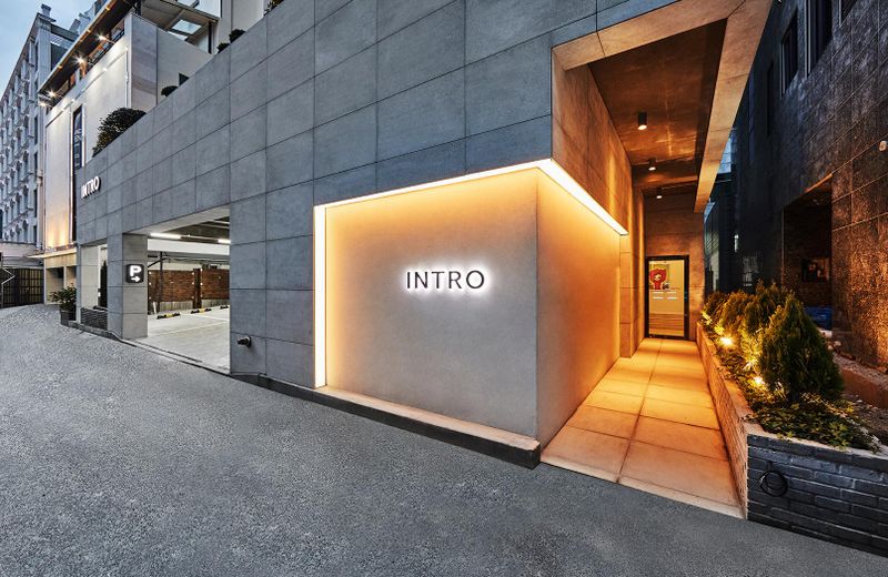 Hotel Intro