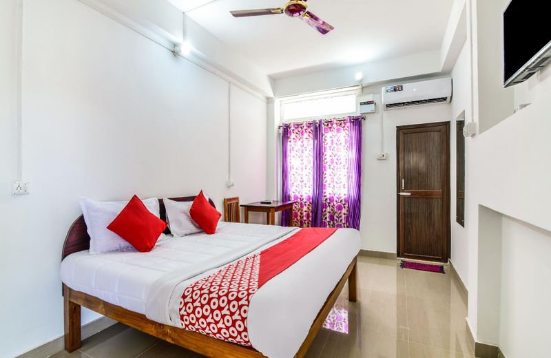 OYO 30238 Punjab Residency