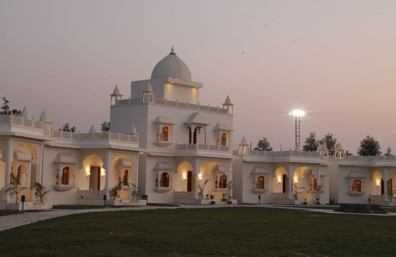 Rajasi Palace