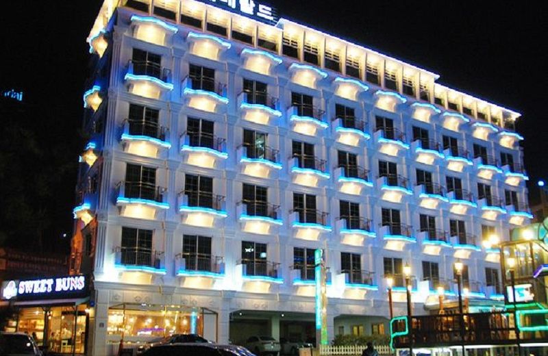 Gyeongpo Emerald Beach Hotel