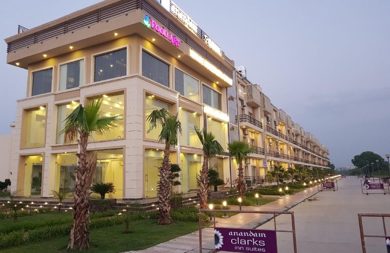 Anandam Clarks Inn Suites Vrindavan