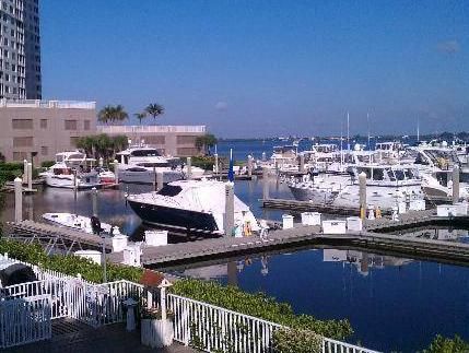 Legacy Harbour Hotel & Suites