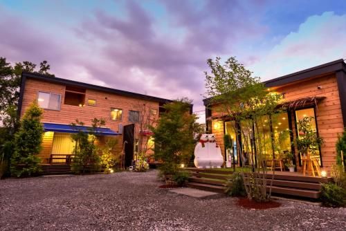 Outdoor Pictures 1